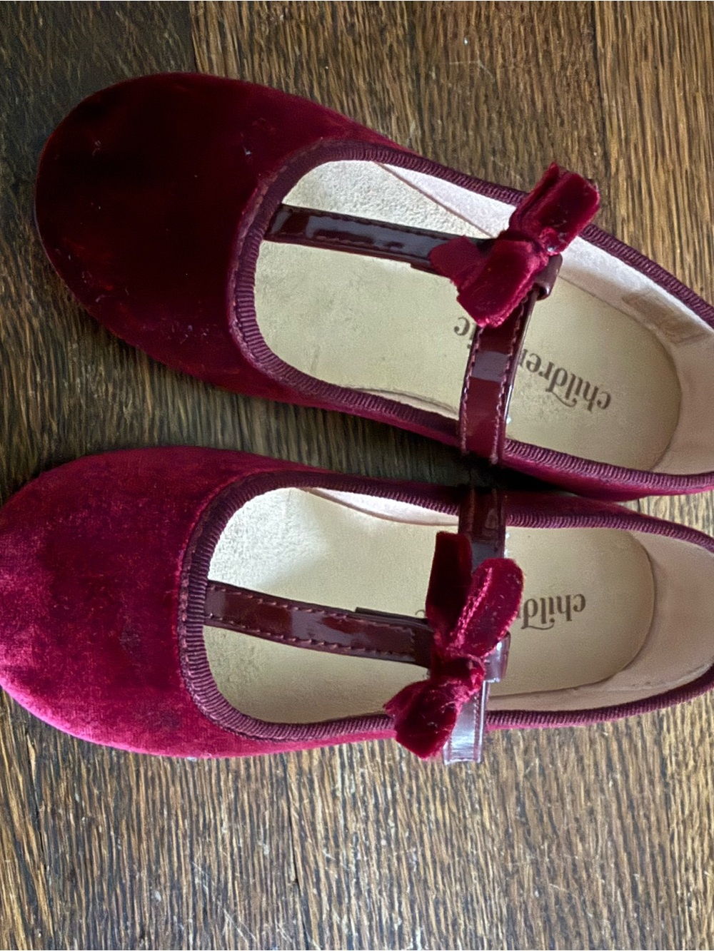Girls Burgundy Velvet Mary Jane Shoes with Bow